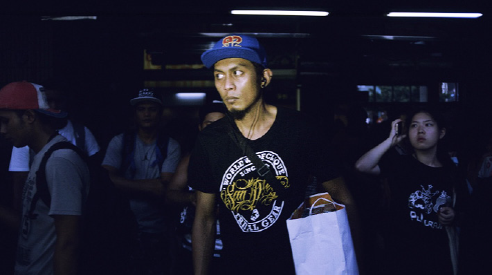 Yuan Goang-Ming, The Strangers, 2018, video, 6&rsquo;24 (cortes�a de Tina Keng Gallery).