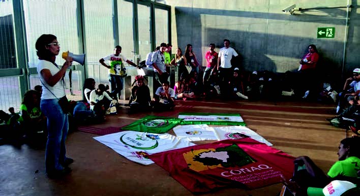 Foto 3. Reuni&atilde;o entre as juventudes da diversidade &eacute;tnico-cultural