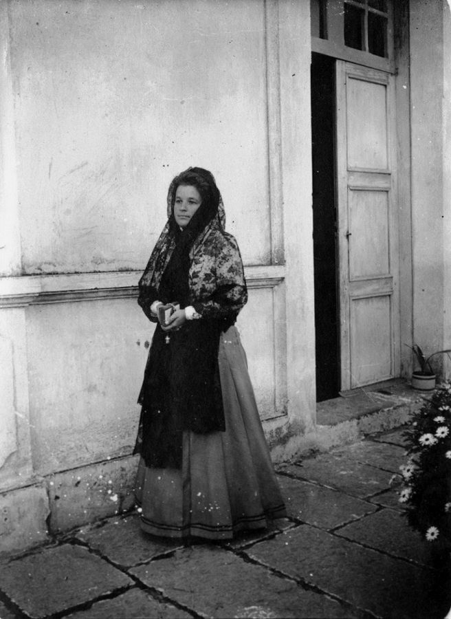 Rose Sudková en traje español, ca. 1926. ANpM, Nykl.