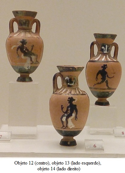 Duas �nforas panatenaicas, um fragmento de �nfora panatenaica, tr�s miniaturas e uma �nfora de figuras negras