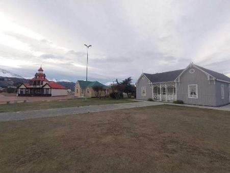 Antigua Casa Beban, Casa Pena y Casa Levi�anco (de izquierda a derecha)