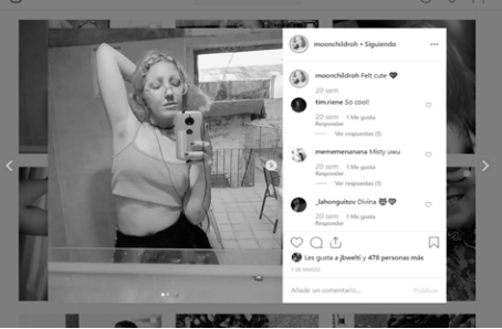 @moonchildroh se expresa como UwU, Kawaii o drag y exhibe su autorretrato mostrando el vello teñido de sus axilas que hace juego con su cabello naranja fluor