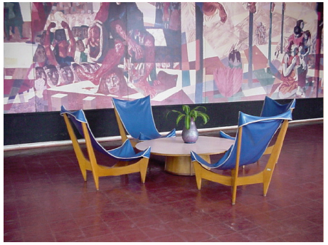 Mobiliário - projetado por Joaquim Tenreiro10