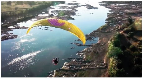 Piloto Lu Marini sobrevoa Rio Doce