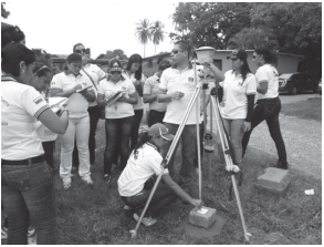 Actividades de medici&oacute;n de los puntos gps en la estaci&oacute;n rover.