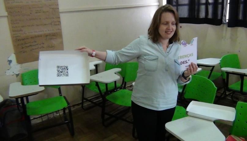 Apresenta��o do c�digo QR e do peda�o de quebracabe�a dentro da caixa de presente
