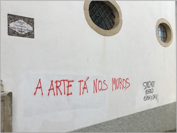Pormenor de grafito no Colgio de Santo Antnio da Pedreira – Casa da Infncia Doutor Elysio de Moura, na Alta de Coimbra