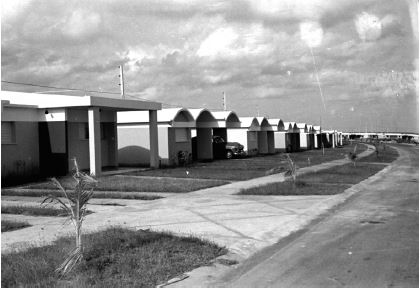 Viviendas
en el Reparto Costa Azul, Alamar, 1961