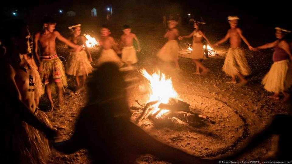 Makuxi dançando o Parixara