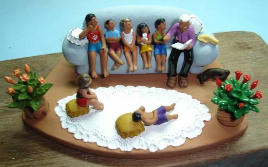 O Vov&ocirc; contando est&oacute;ria para crian&ccedil;ada por Marliete