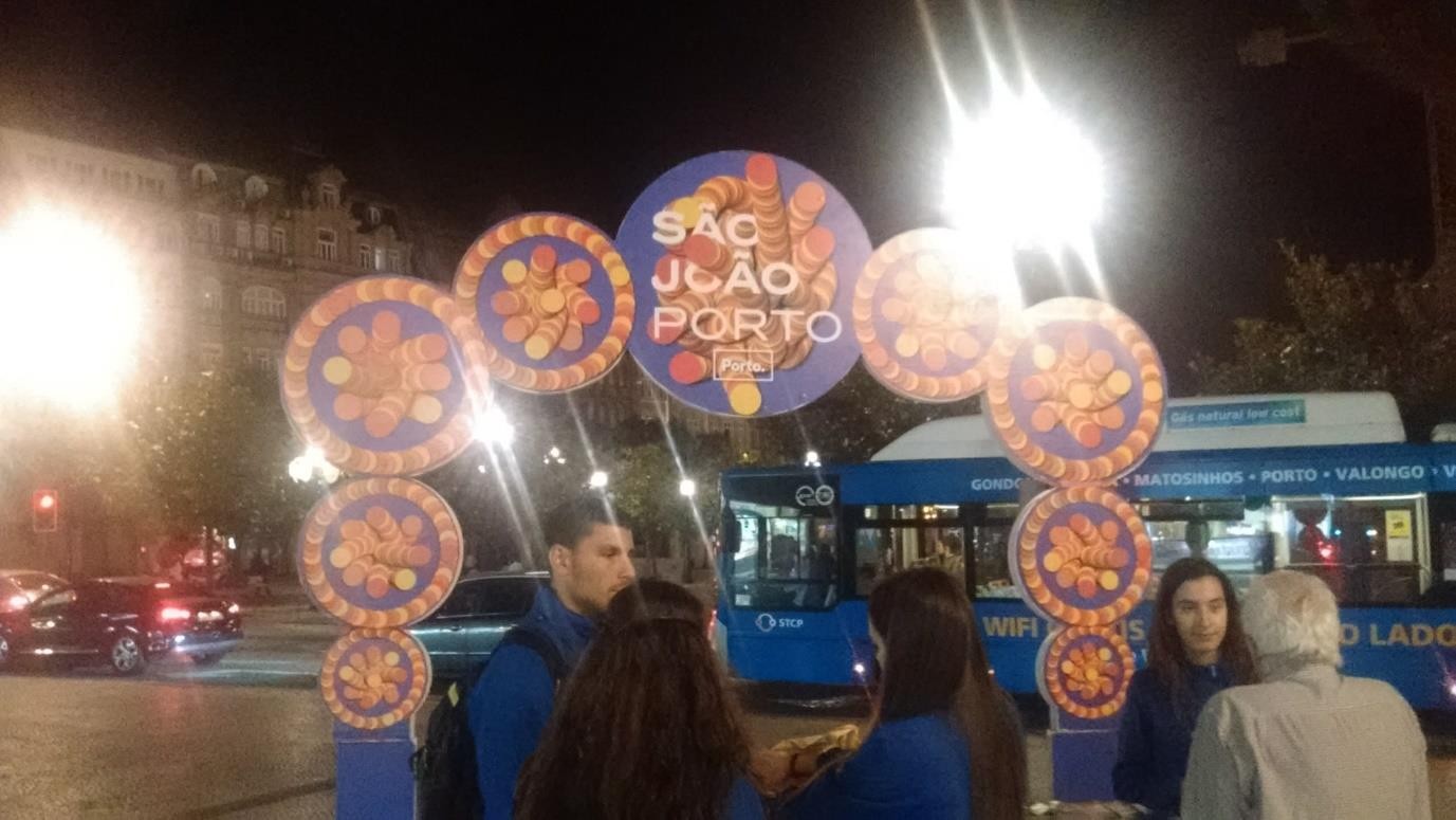 Posto de divulgação e informações sobre o São João do Porto.