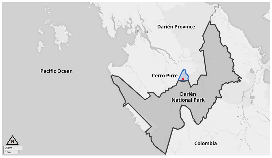 Location map of the study site (blue colored) and the Cerro Pirre summit (red dot) in Dari�n National Park (gray colored).