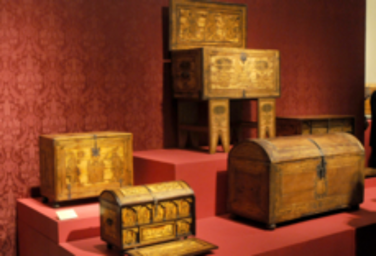 Imagen 5. Ba&uacute;les, Museo Franz Mayer.