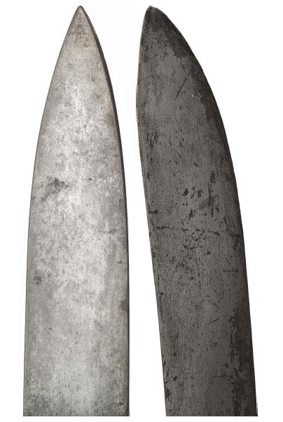 Spear pointed Pattern 1796 Heavy Cavalry (left, IX.8150) and Light Cavalry (right, IX.8014) Trooper&rsquo;s swords. Compare with the unmodified points of figs. 6 and 7. � Royal Armouries.