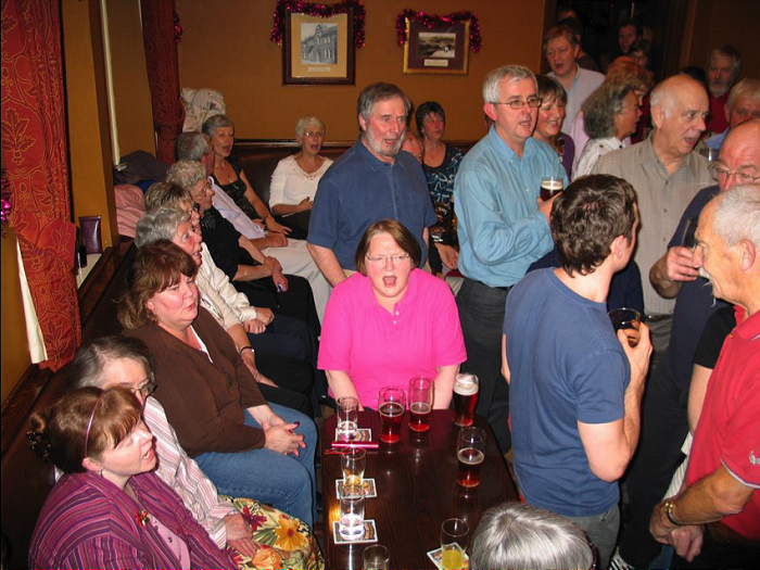 Carolling at the Traveller’s Rest in Oughtibridge, 8 December 2007. Photograph: Ian Russell.