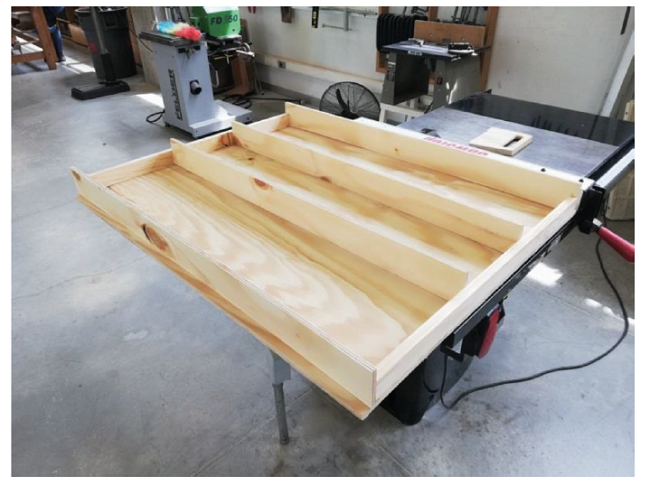 Construcción de cimbra de madera de refuerzo 30 tiras