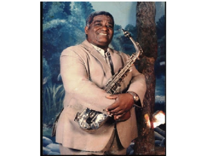Saxofonista dominicano Tavito Vásquez
