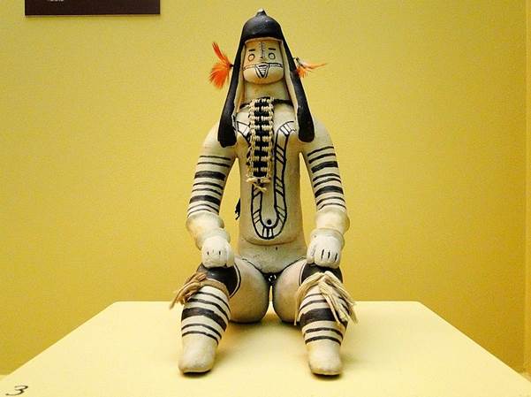 Boneca dos povos Karaj�