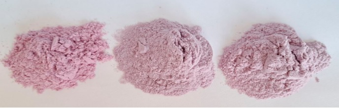 PPCb encapsulated by freeze-drying. a) Using M as wall material; b) Using GA as wall material; c) Using M-GA in a 1:1 ratio (M-GA) as a wall material.