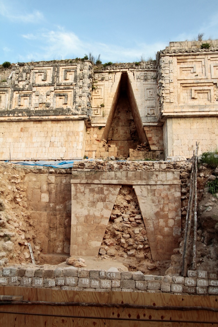 Subestructura del Palacio del Gobernador.