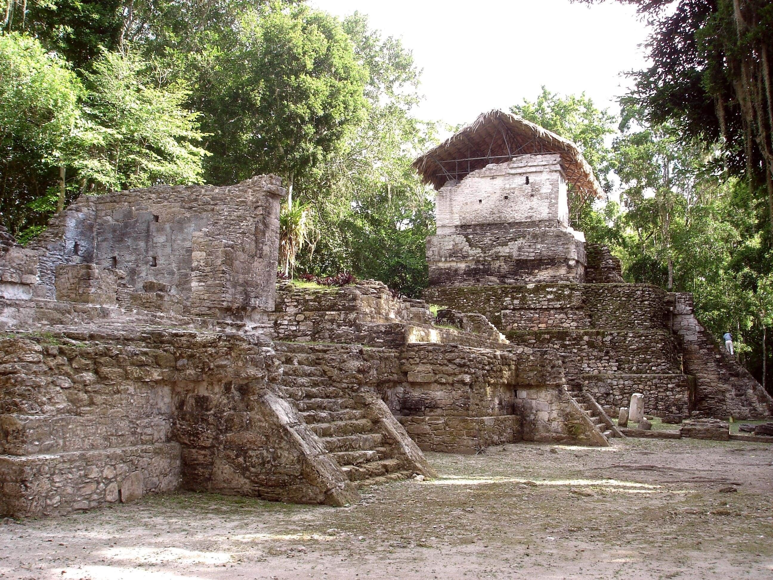 Plaza principal de Topoxt�