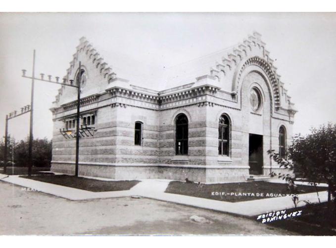 Vista de la “Planta de agua” de Nativitas, en Xochimilco, postal ca. 1920.