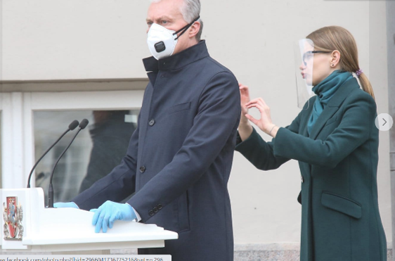 Žiūrovai juokauja apie GK vertėją7