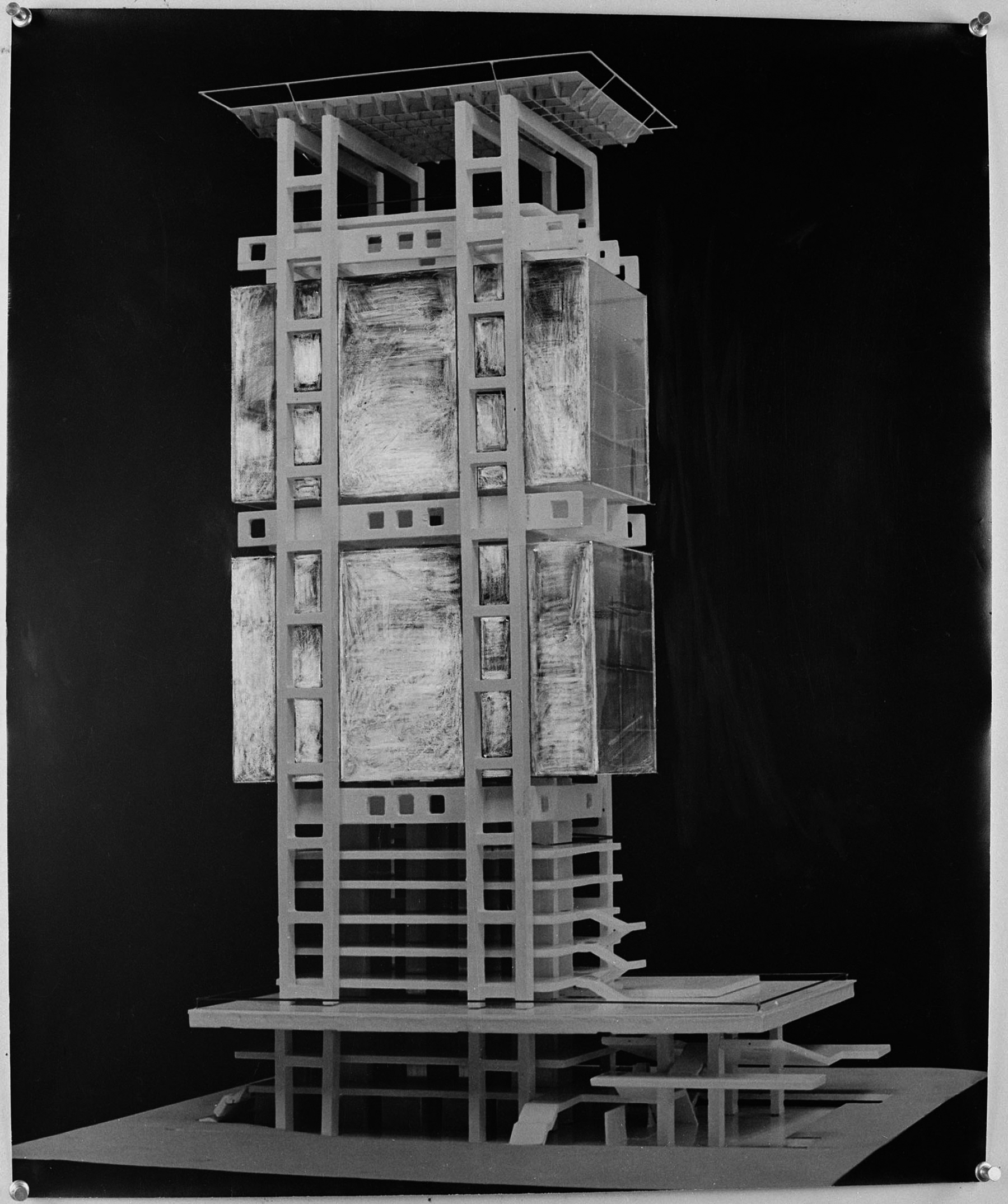 Maqueta. Quinto premio: Arq. Guillermo Gonz�lez Ruiz (colaboradores Arq. Amancio Williams y Luis Santos)