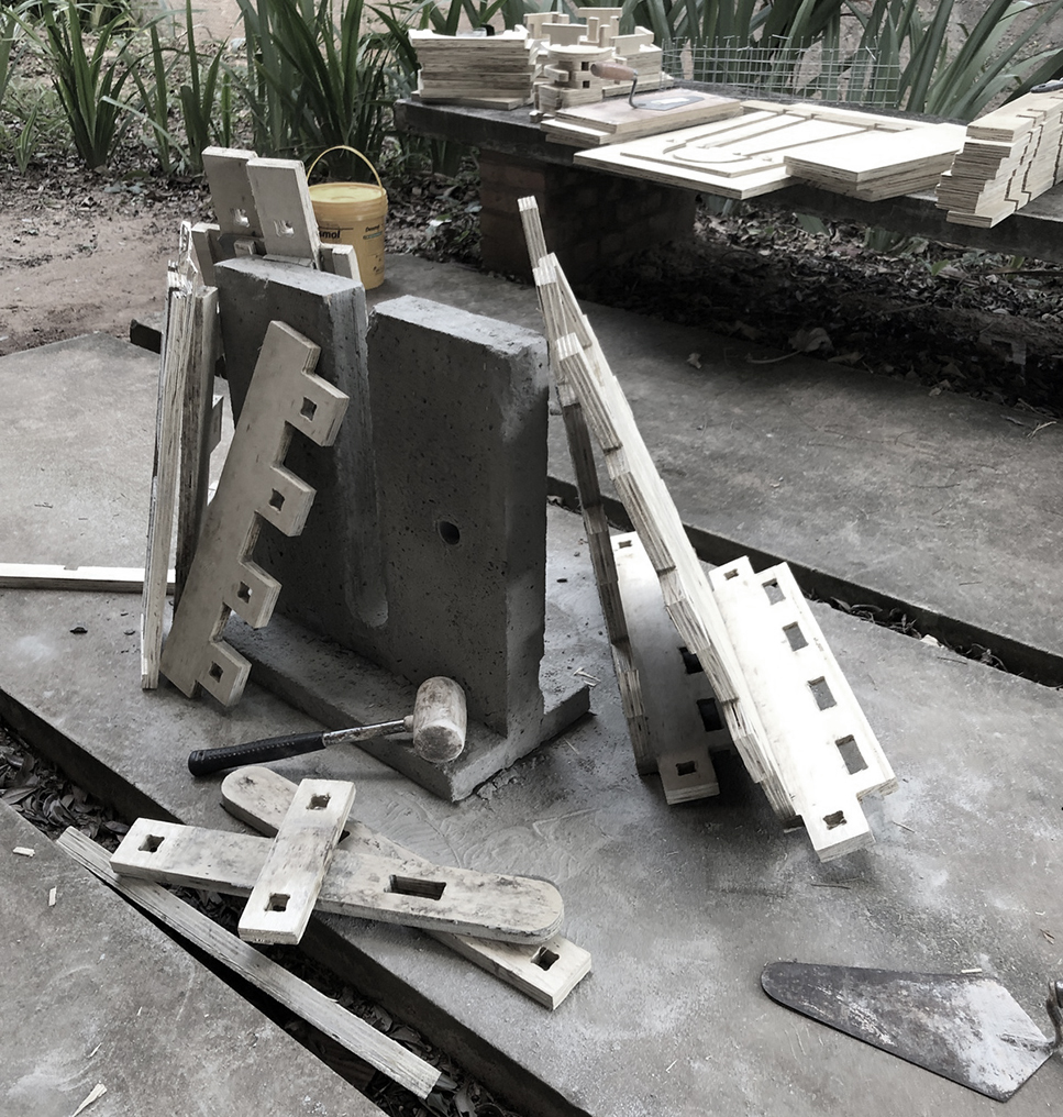 Prototipo de un guarda bicicletas realizado en el curso �Pr�ticas em Tecnologias Innovadoras�, FAUFBA, 2019