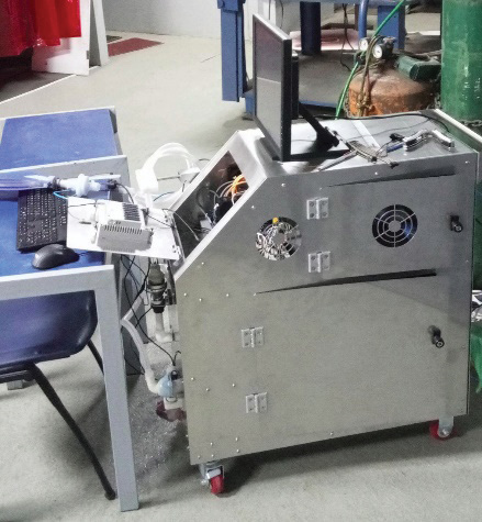 Lateral view of the respirator with metal case.