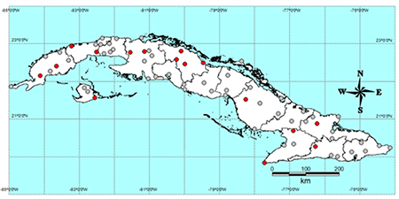 Estaciones meteorológicas en episodios cálidos (rojo), 31 de julio de 2015.