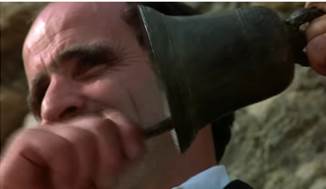 Al�m da igreja a escola tamb�m utiliza o sino de forma sinalizadora