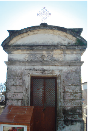 Panteón familia Esquivel. Fotografía de 2015.