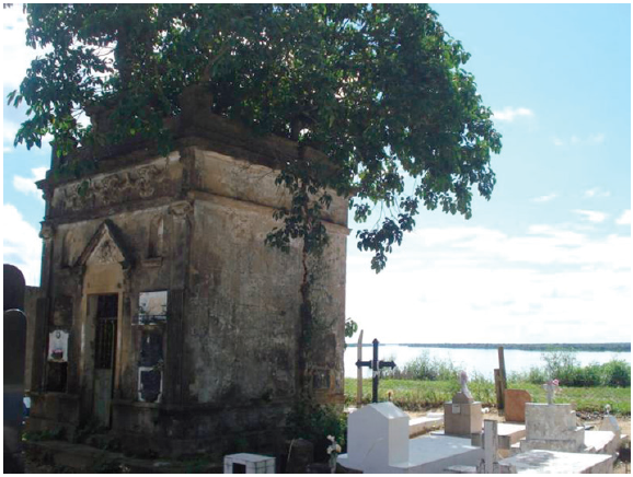 Panteón familia Duarte-Duarte-Alvarenga. Fotografía de 2012.