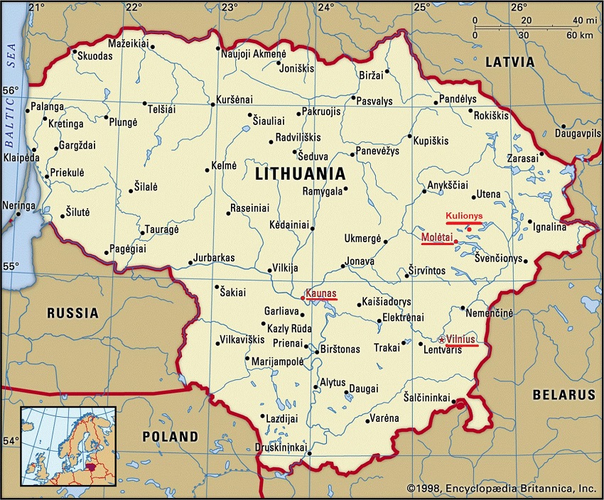 Map of Lithuania showing the geographic position of the village of
                        Kulionys (Molėtai District).