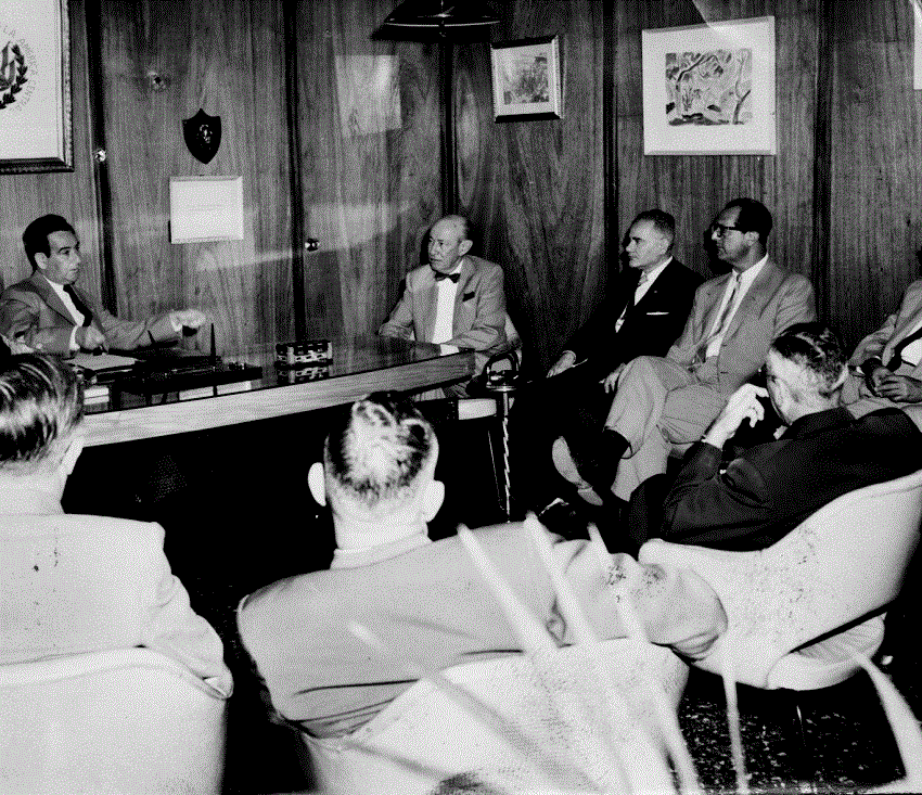 Jos&eacute; Mar&iacute;a Lemus reunido con miembros del PRUD