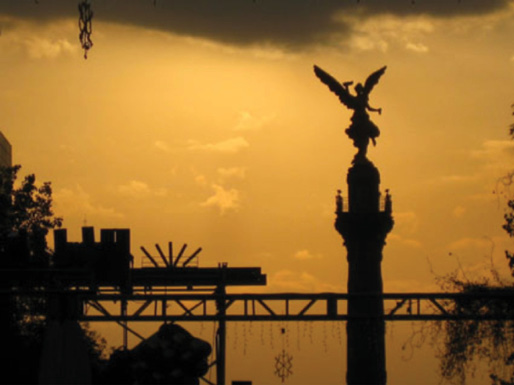 &Aacute;ngel de la Independencia en el Paseo de la Reforma: s&iacute;mbolo de la identidad de Ciudad de M&eacute;xico y l&iacute;mite norte de la zona T