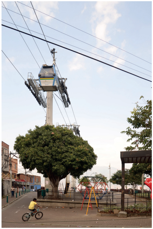 Metrocables e a renova��o dos espa�os p�blicos em Santo Domingo S�vio