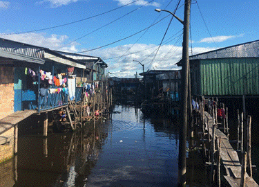 Viviendas en la Zona Baja de Bel�n, Iquitos