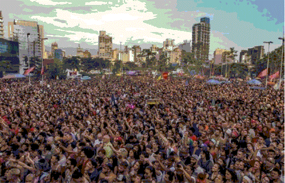 Foto 1. Largo da Batata durante el concierto de celebraci&oacute;n de los 20 a&ntilde;os del Movimiento de los Trabajadores Sin Techo (MTST)