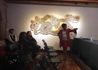 Fotografía durante la presentación de una de las ponencias