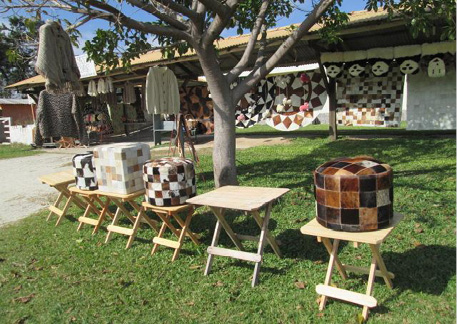 Figura 2 &ndash; Tendas artesanais na Vila Progresso