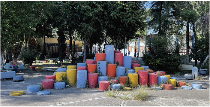 Edmundo Rodríguez, trepadero a base de cilindros de concreto prefabricados, 1971-1976, parque Plutarco Elías Calles, alcaldía Venustiano Carranza, Ciudad de México.