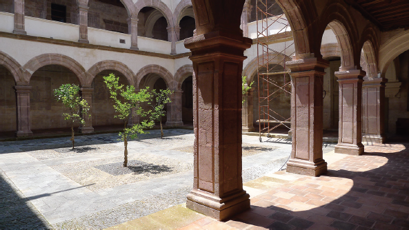 Restauración del claustro del antiguo convento, 2011.