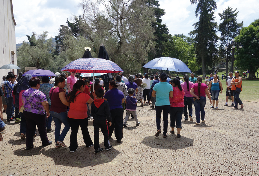 Rehabilitación de la plaza de ingreso a la iglesia franciscana de Santa Ana, 2013.
