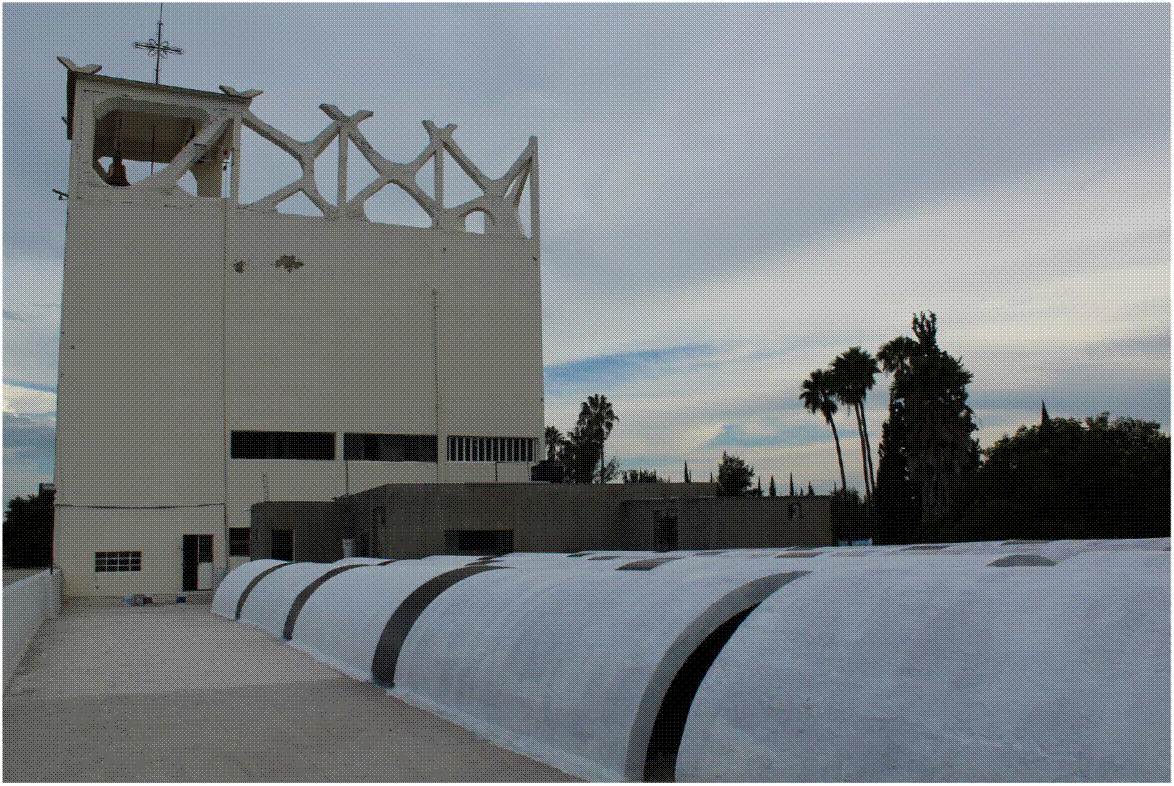 Vista del campanario y b�vedas de las criptas. Fotograf�a: NGGE.