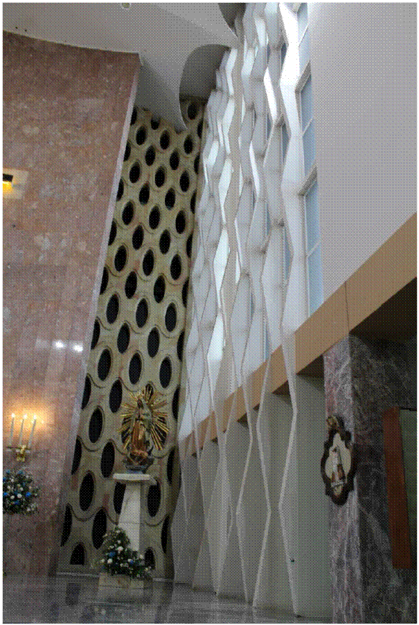 Retablo, celos�a y ventanal. Fotograf�a: NGGE.