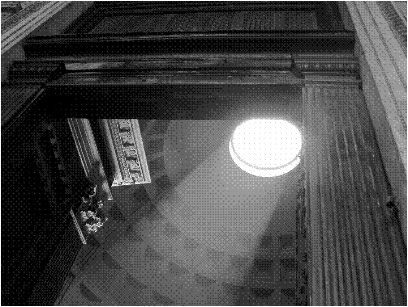 Pante�n de Roma, 27 a. C. Detalle de acceso y �culo. Fotograf�a: PSR, 2015.