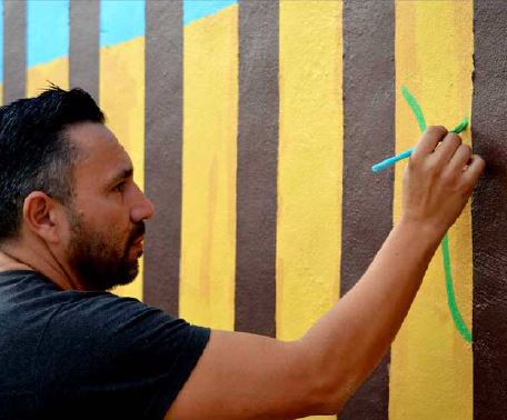 A pintar la frontera.