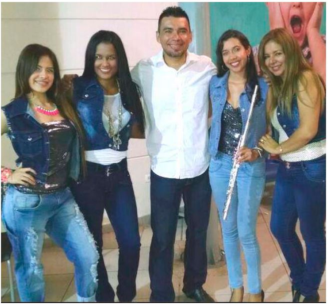 Face the Music y la autora